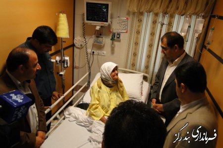 وزير بهداشت از بيماران بندرگزي عيادت كرد / تصاویر