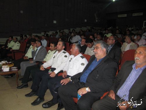 همایش پلیس ، امنیت و اصناف در بندرگز برگزار شد 