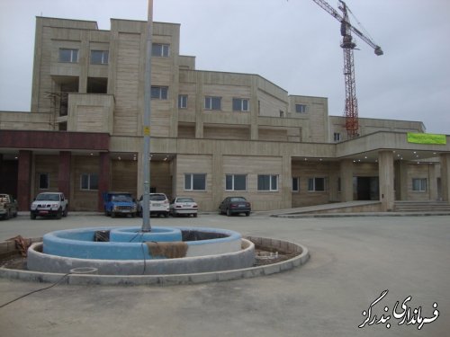 بازدید معاون وزیر راه و شهرسازی از بیمارستان 120 تختخوابی بندرگز