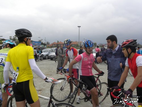 برگزاری مسابقات دوچرخه سواری گلستان در بندرگز