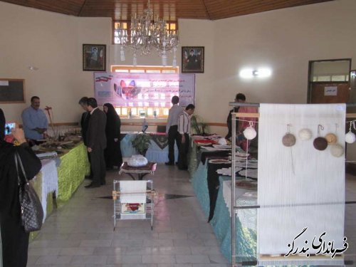 نمایشگاه صنایع دستی و هنرهای سنتی در بندرگز دایر شد