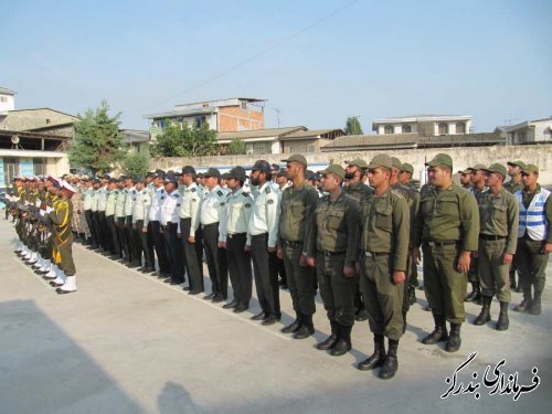 صبحگاه مشترک نیروهای انتظامی و نظامی در بندرگز برگزار شد