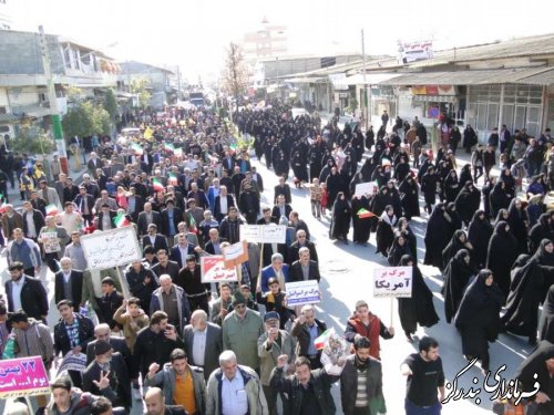 تجلی حضور حداکثری مردم بندرگز در 22 بهمن