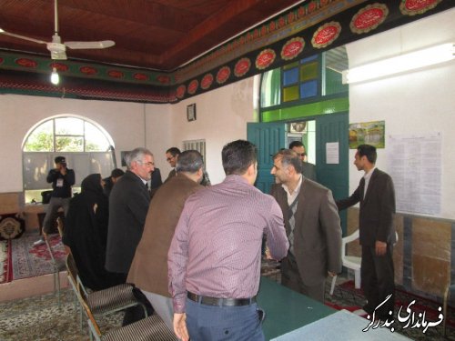 بازدید فرماندار از شعب اخذ رای در بندرگز