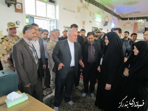 بازدید استاندار گلستان از شعب اخذ رای در نوکنده