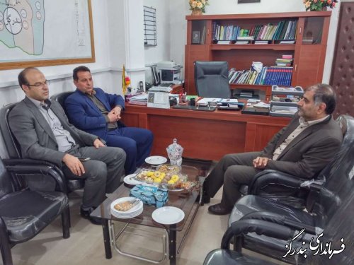 دیدار رییس حوزه بانک ملی کردکوی و بندرگز با فرماندار