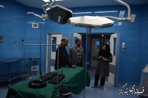 عیادت فرماندار از اولین بیمار پذیرش شده در بیمارستان در حال تاسیس بندرگز