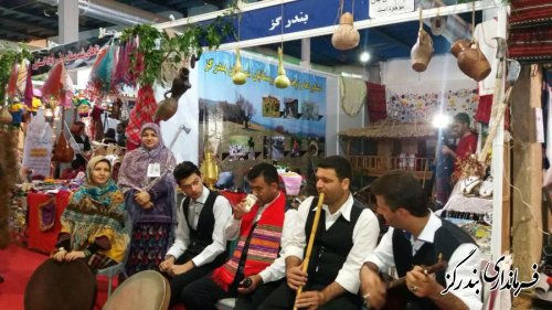 بازدید فرماندار شهرستان بندرگز از نمایشگاه توانمندی های روستائیان و عشایر کشور در تهران