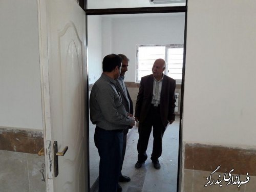 بازدید فرماندار بندرگز از مدرسه 9 کلاسه خیر ساز امام حسین (ع) روستای گز غربی