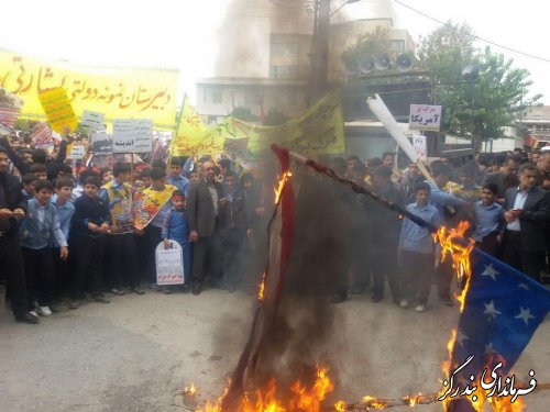 راهپیمایی یوم الله ۱۳ آبان در شهرستان بندرگز برگزار شد