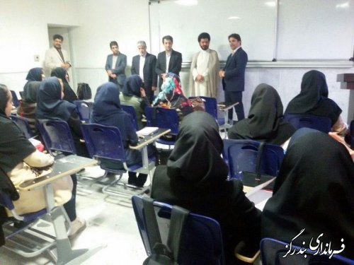 برگزاري مراسم روز دانشجو در دانشگاه آزاد اسلامي شهر ستان با حضور فرماندار بندرگز 