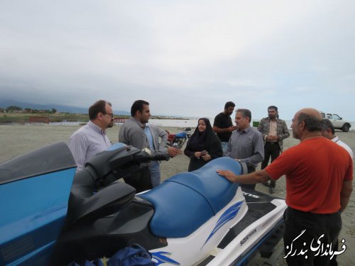 بازدید مدیرکل امور اجتماعی و فرهنگی استانداری از طرح سالم سازی دریا در بندرگز