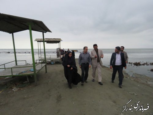 بازدید مدیرکل امور اجتماعی و فرهنگی استانداری گلستان از طرح سالمسازی دریا در نوکنده