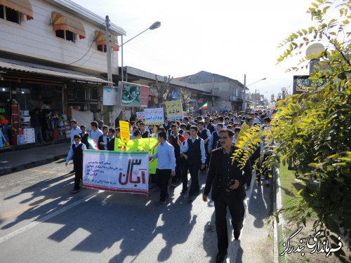 راهپیمایی روز سیزدهم آبان با شکوه هرچه تمام در بندرگز برگزار شد