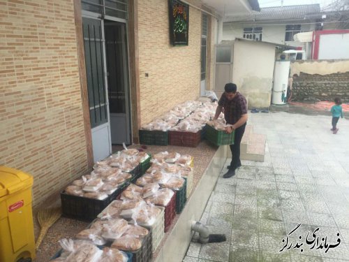 3 هزار پرس غذای گرم از بندرگز برای مناطق سیل زده گلستان ارسال شد