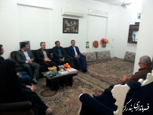 معاون سیاسی و امنیتی استاندار گلستان با خانواده شهید حسینی دیدار کرد