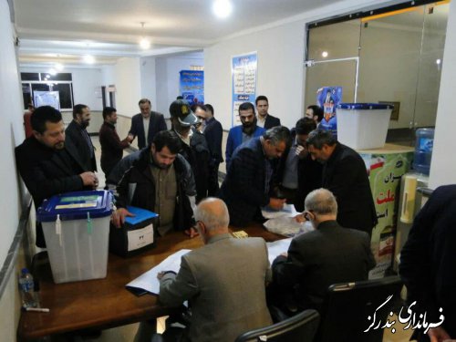 ستاد انتخابات شهرستان بندرگز و تحویل اولین صندوق شعب
