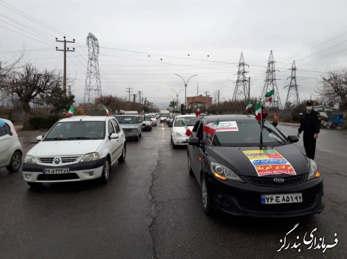 راهپیمایی خودرویی مردم بندرگز در جشن پیروزی انقلاب