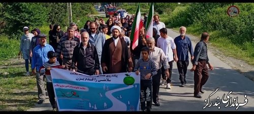 همایش پیاده روی خانوادگی به مناسبت هفته سلامت در شهرستان بندرگز برگزار شد
